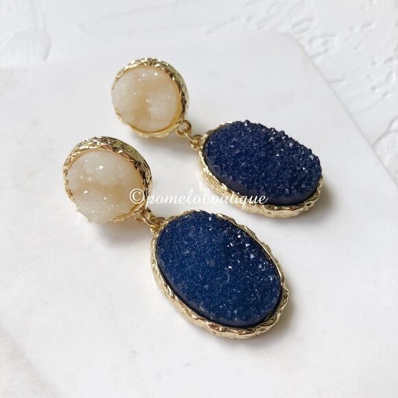 4/$25 Druzy Drop Earrings Ivory Navy - Picture 4 of 4